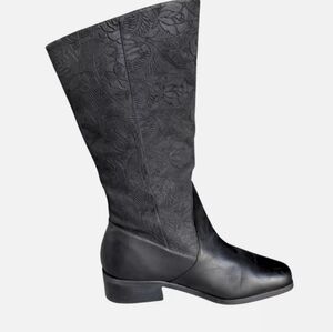 Markon Suela Brazilian suede boots size 8